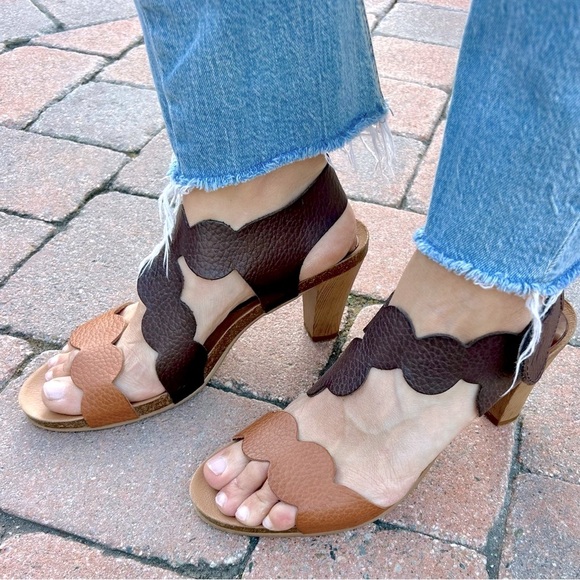 Penelope Collection Spanish Brown Leather Scalloped Wood Heel Cork Sandals 41 - Picture 5 of 10